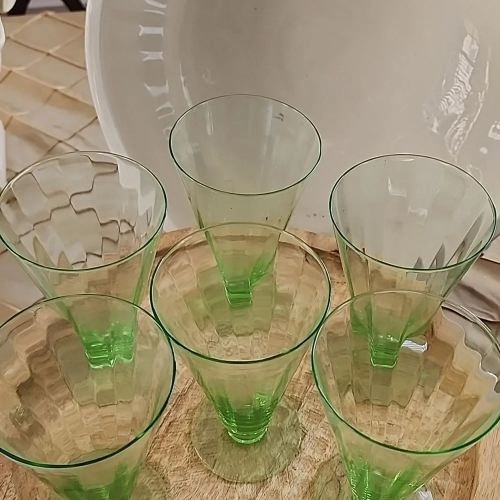 Uranium Subtle Ribbed Pilsner9 Glasses Set of 6 - Picture 2 of 8